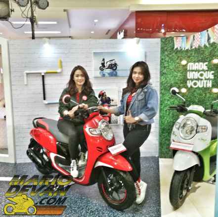 scoopy sporty red 2017